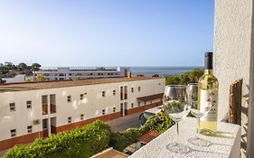 Renovated Oasis Ocean View 1Bd Wi-Fi Beach 3 Min